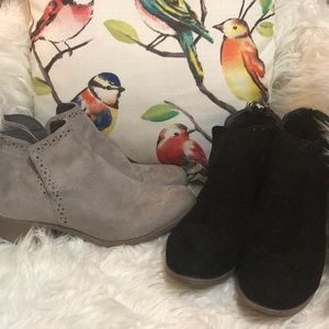 2 pairs of fall ankle booties. Gently used sz 9,